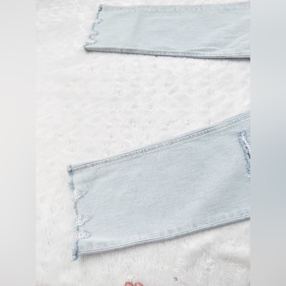 RAG & BONE Dean Distressed Ankle Cigarette Jean - Picture 9 of 13